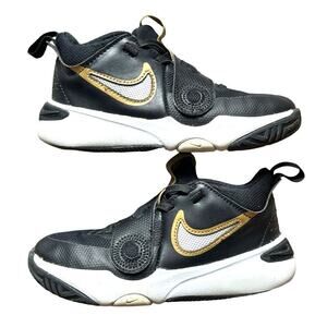 Nike Team Hustle D 11 - Little Kids Size 11.5c - Black and gold